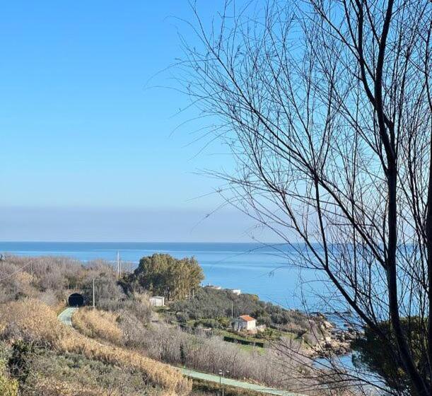 آپارتمان 1 خوابه همکف, Villa Casarza