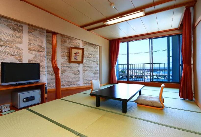 غرفة عائلية, Seikaisou