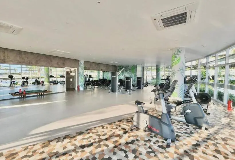 سوییت خانوادگی, Azure North Staycations   Da Sands Spacious 1br