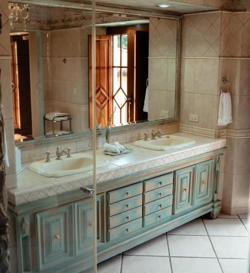 سوییت, Sharazade Boutique Stay Pool Magical Setting