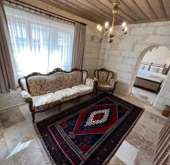 スイート(家族用), Library Cave House