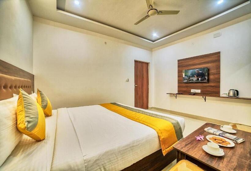 Номер Стандарт, Visa Inn Near Kempegowda Airport