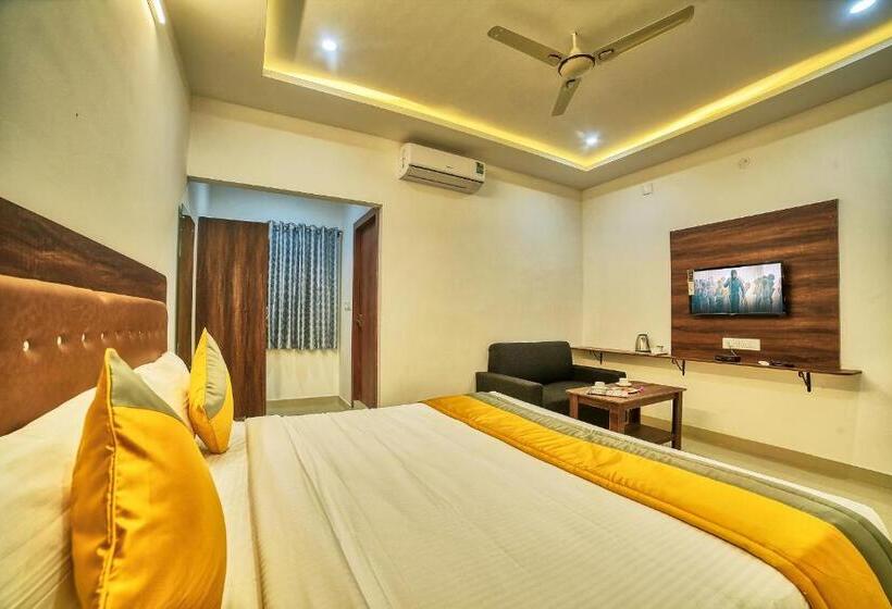 Номер Стандарт, Visa Inn Near Kempegowda Airport