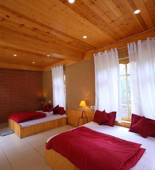 家庭套房, Tirthan Village Resort   Tirthan Valley