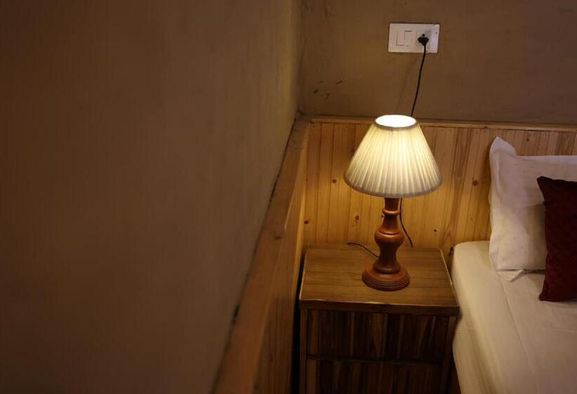 豪华套房, Tirthan Village Resort   Tirthan Valley