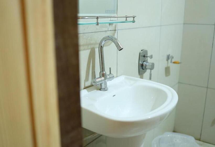 豪华套房, Tirthan Village Resort   Tirthan Valley