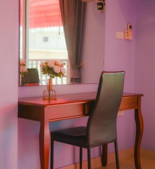 Quarto Estandar com Sacada, Patamnak Beach Guesthouse