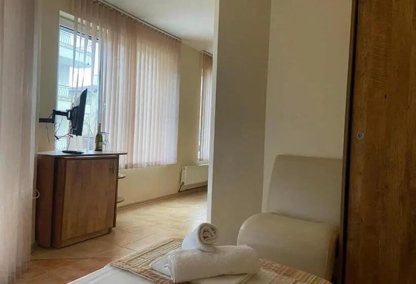 デラックスの４人部屋, хотел юг