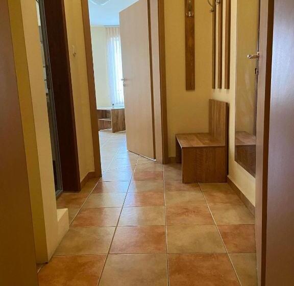 آپارتمان 2 خوابه, хотел юг