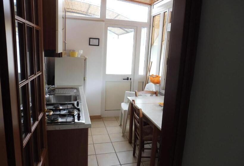 דירת חדר עם טרסה, Residence Santa Maria Suites