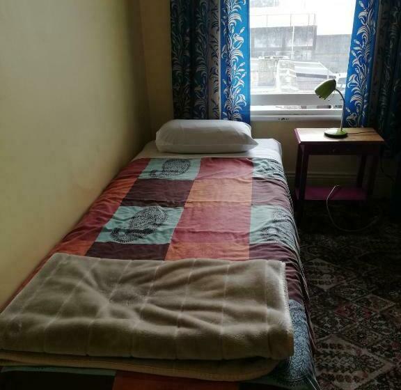 חדר סטנדרט יחיד, Empire Hotel Backpackers