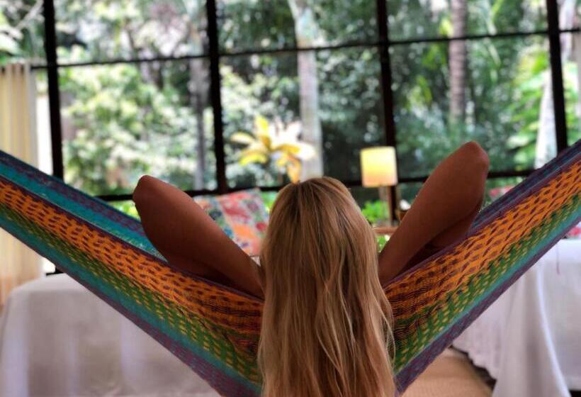 스탠다드 방갈로, Casa Kin33