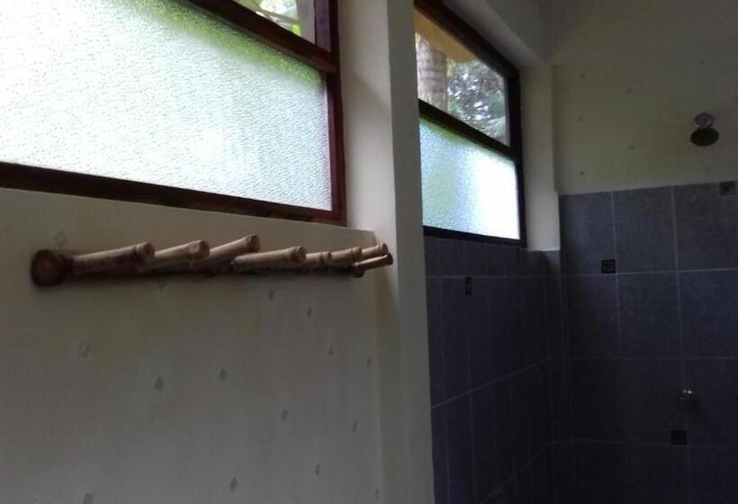 스탠다드 방갈로, Casa Kin33