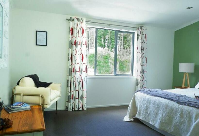 اتاق استاندارد, Vines On Bannockburn