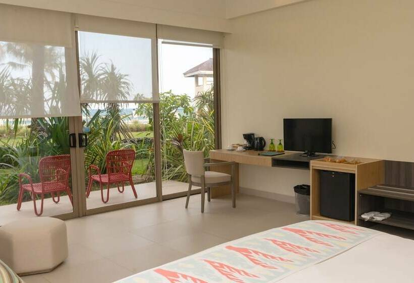 سوییت, Costa Pacifica Resort