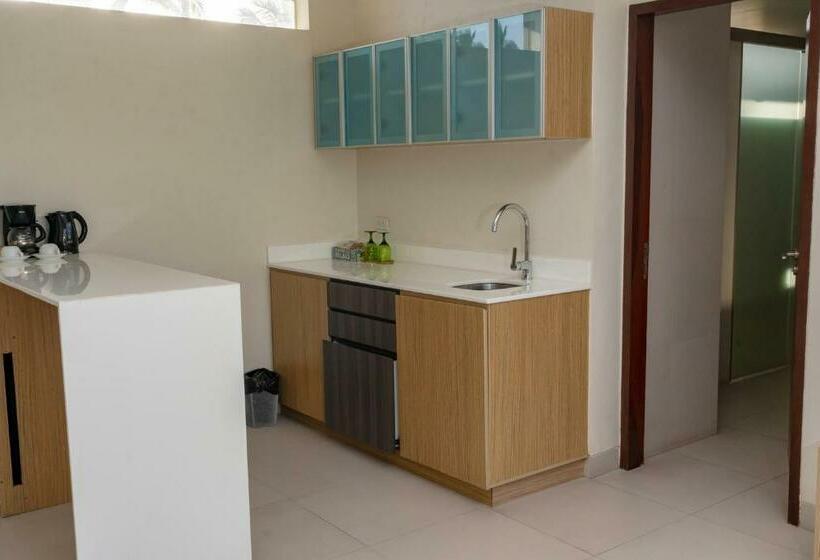 سوییت, Costa Pacifica Resort