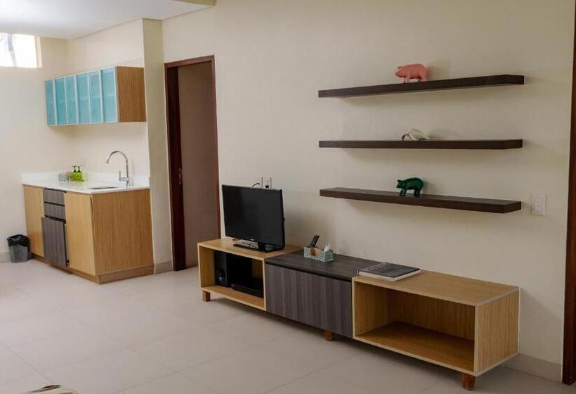 سوییت, Costa Pacifica Resort