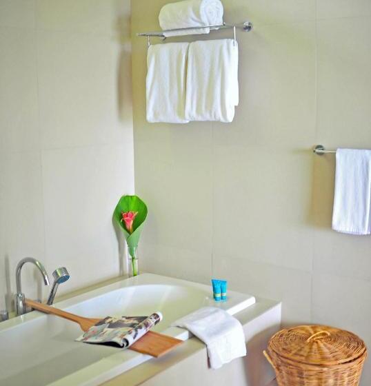 سوییت, Costa Pacifica Resort