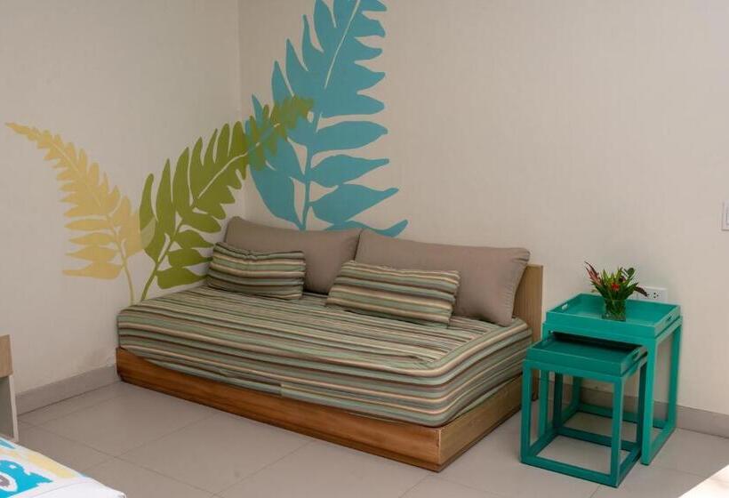 سوییت, Costa Pacifica Resort