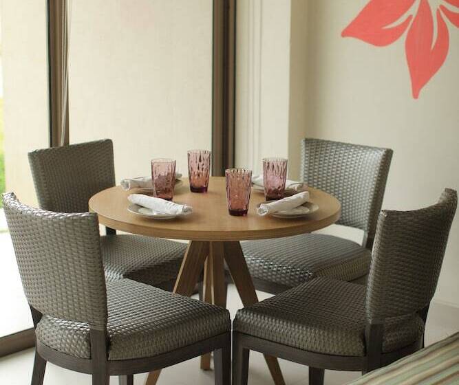 سوییت, Costa Pacifica Resort