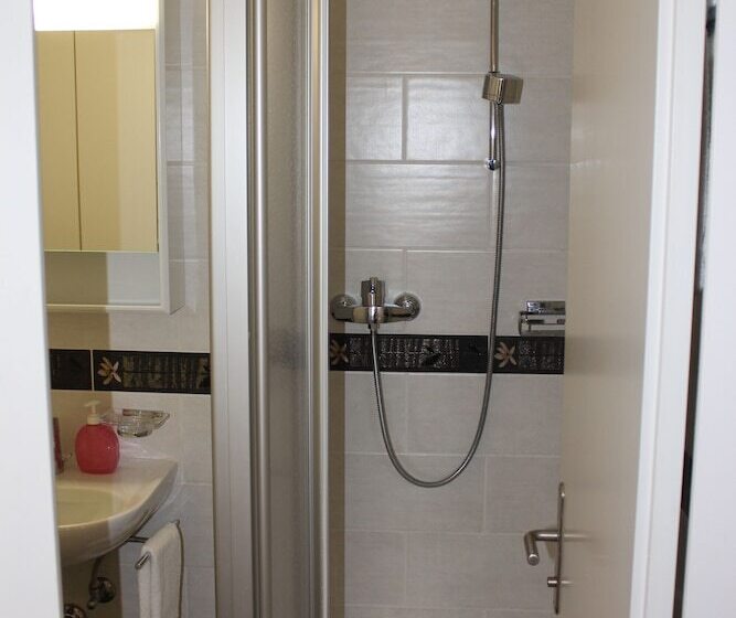 استودیوی استاندارد, Bel Espérance