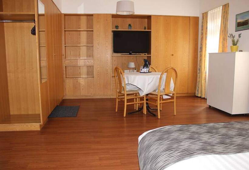 استودیوی استاندارد, Bel Espérance