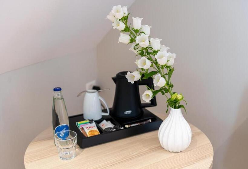 اتاق استاندارد یک نفره, Garni Rössli