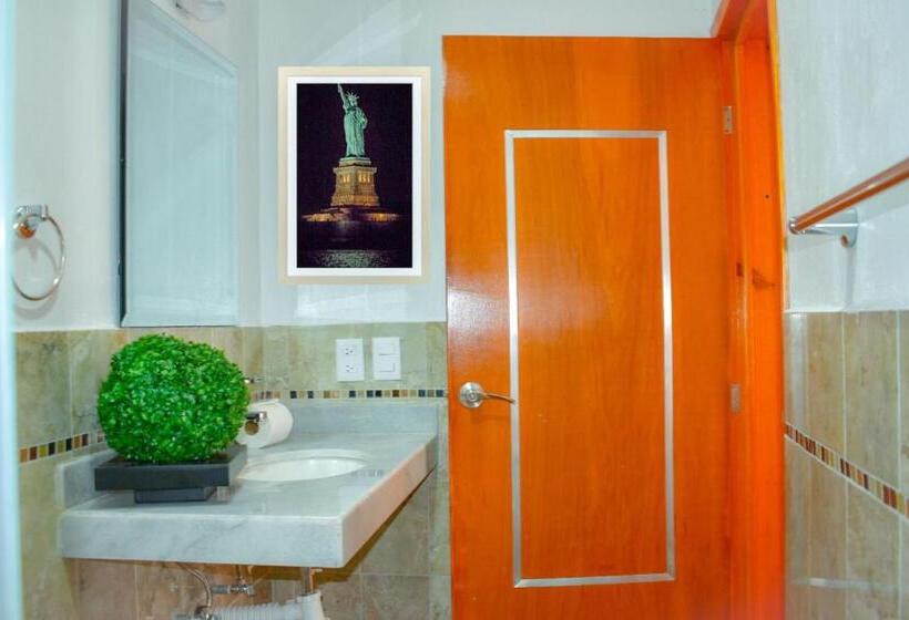 주니어 스위트, Real Carretero