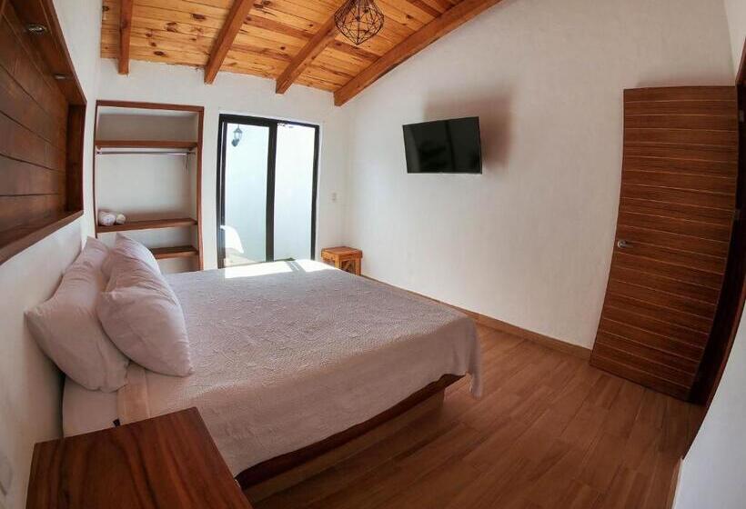 샬레, Real Carretero