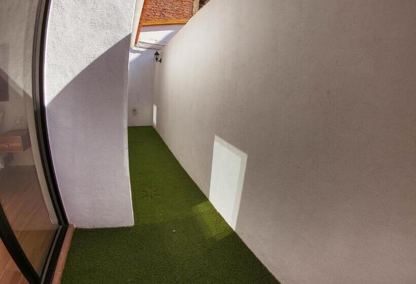 샬레, Real Carretero