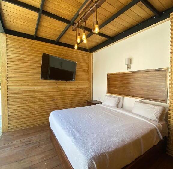 샬레, Real Carretero