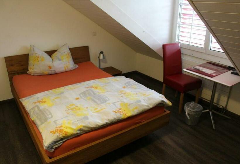 エコノミーシングルルーム, Schoenau