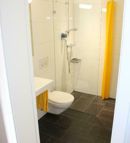 エコノミーシングルルーム, Schoenau