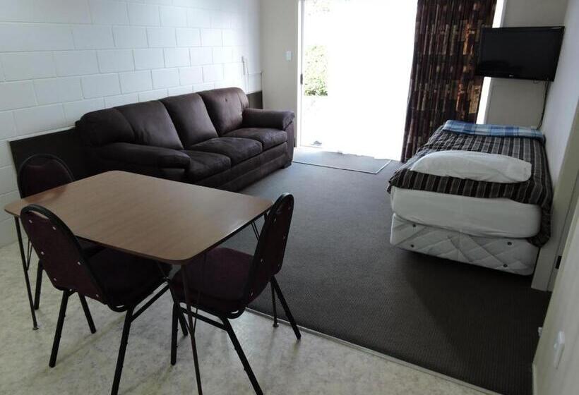 חדר אקונומי, Maple Lodge Motel