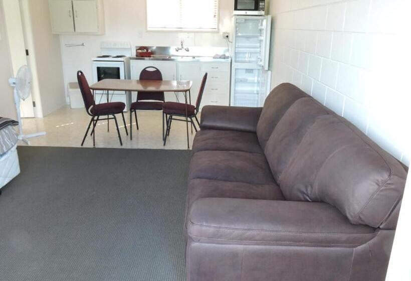 Номер Economy, Maple Lodge Motel