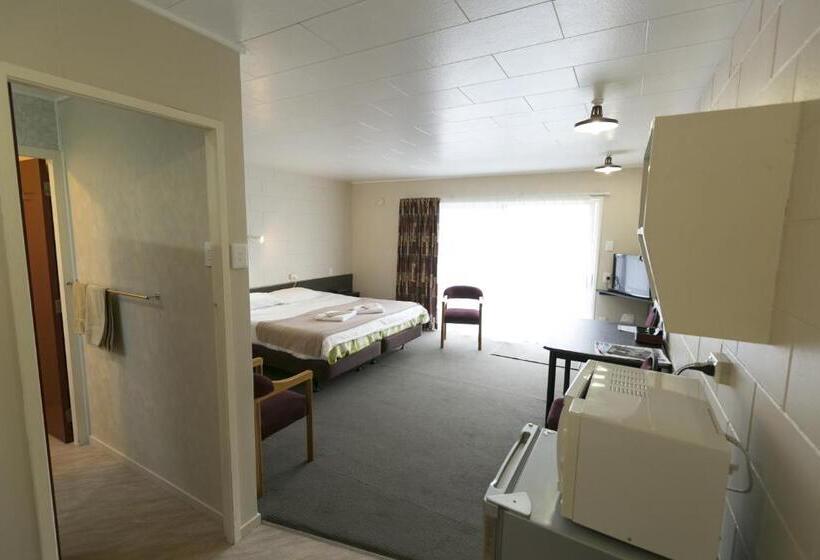 סטודיו סטנדרט, מיטה זוגית, Maple Lodge Motel