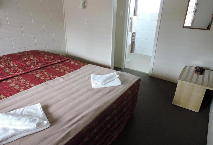 Номер Стандарт, Maple Lodge Motel
