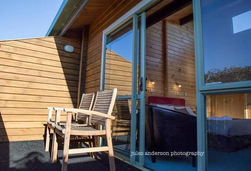 Standard-studio, Paparoa Park Motel