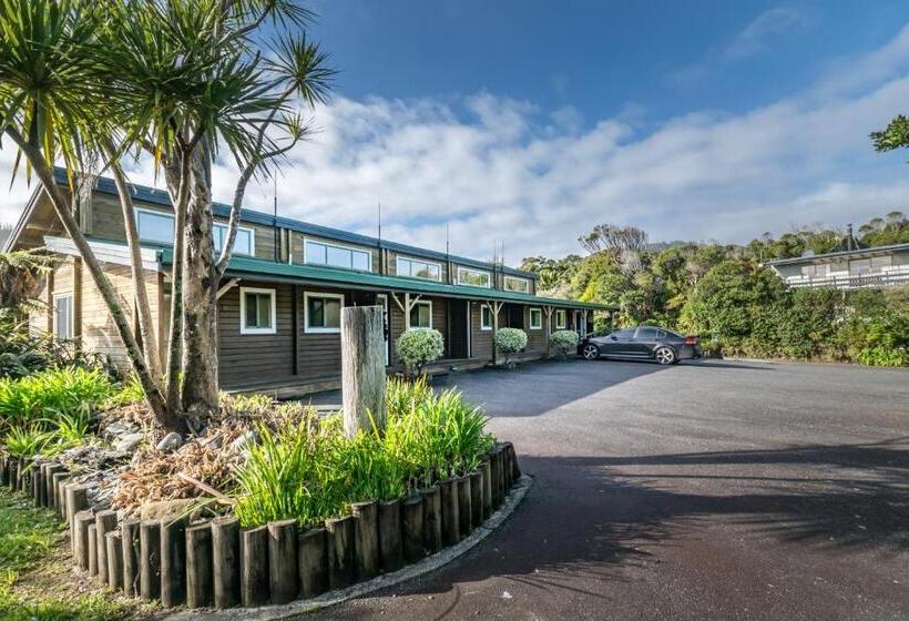 Студия Стандарт, Paparoa Park Motel