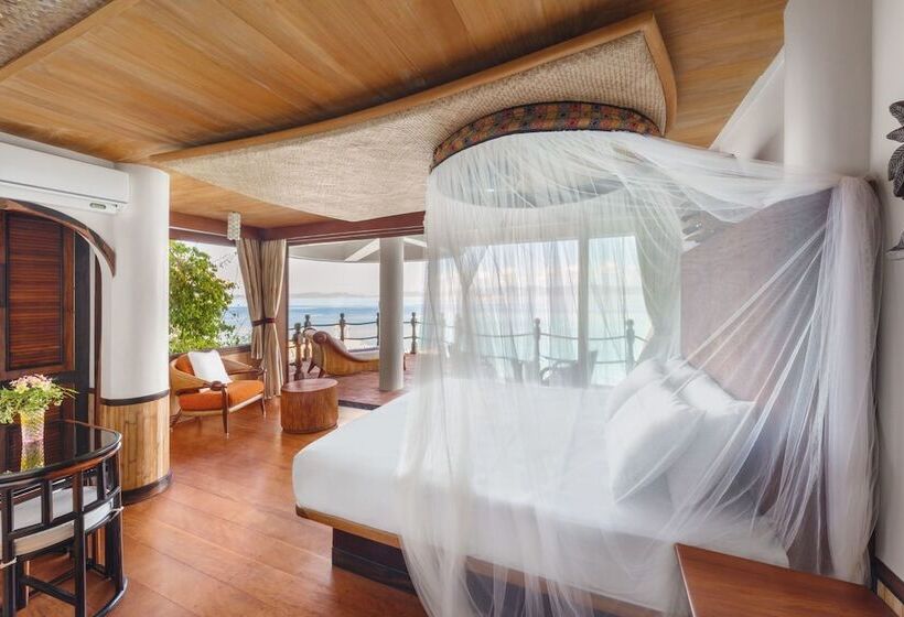 Suite, Noanoa Island