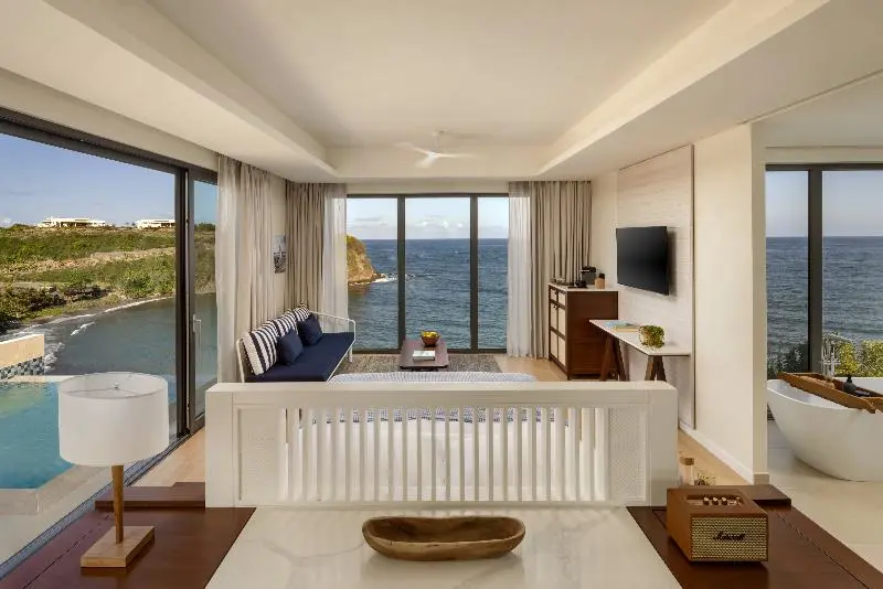 سوییت با چشم‌انداز دریا, Six Senses La Sagesse
