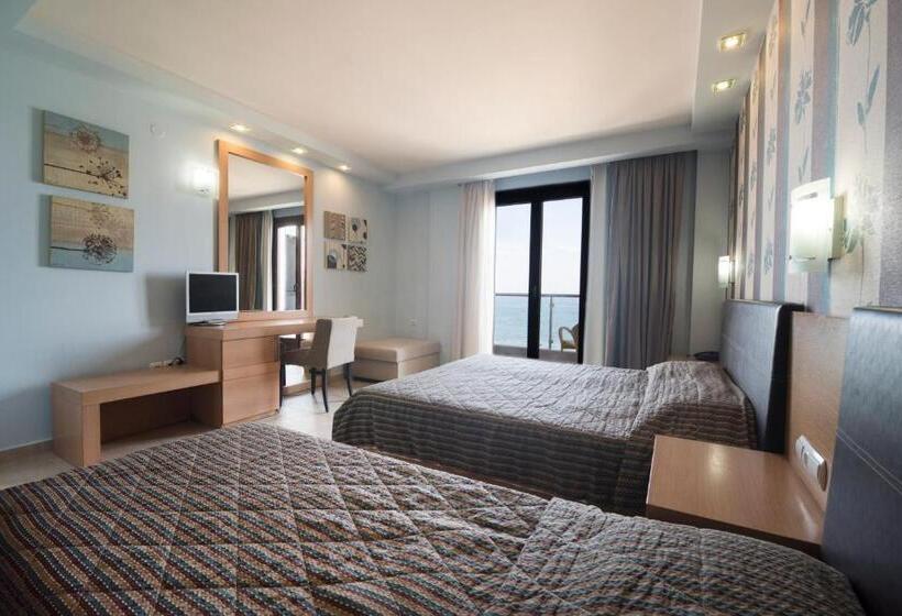 景色の見えるスタンダード４人部屋, Mistral