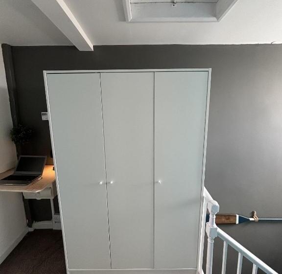 בית, חדר שינה 1, Fort Cresent Sea View Apartment