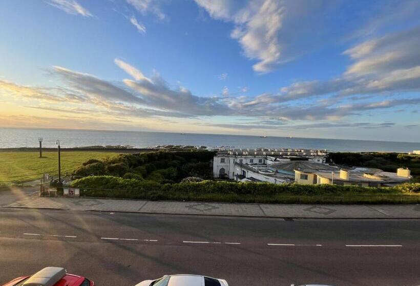 בית, חדר שינה 1, Fort Cresent Sea View Apartment