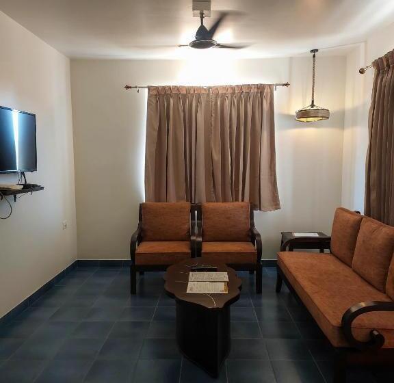 패밀리 스위트, Tathastu Tadoba