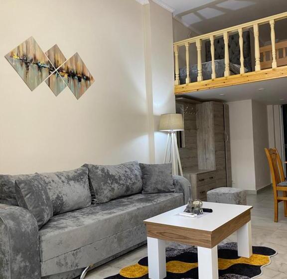 חדר סטנדרט לארבעה, Troy Aparthotel Durres