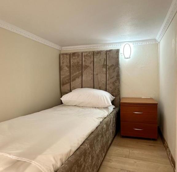 스탠다드 트리플 발코니 룸, Troy Aparthotel Durres