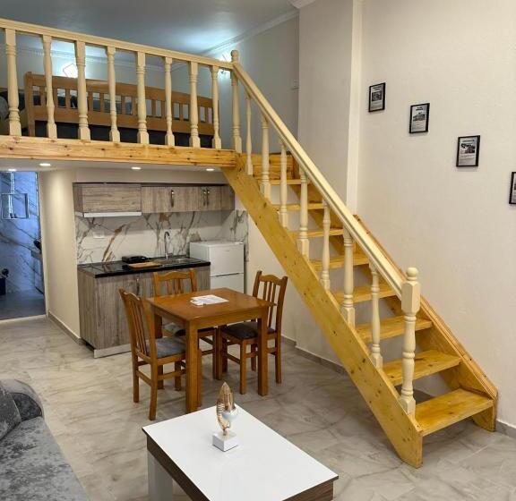 חדר סטנדרט לארבעה, Troy Aparthotel Durres