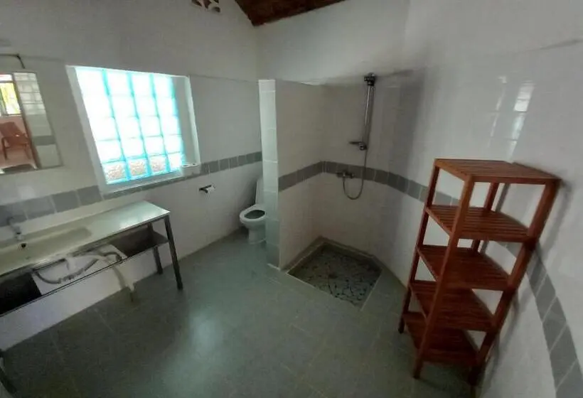 اتاق لوکس با چشم‌انداز دریا, Moheli Laka Lodge