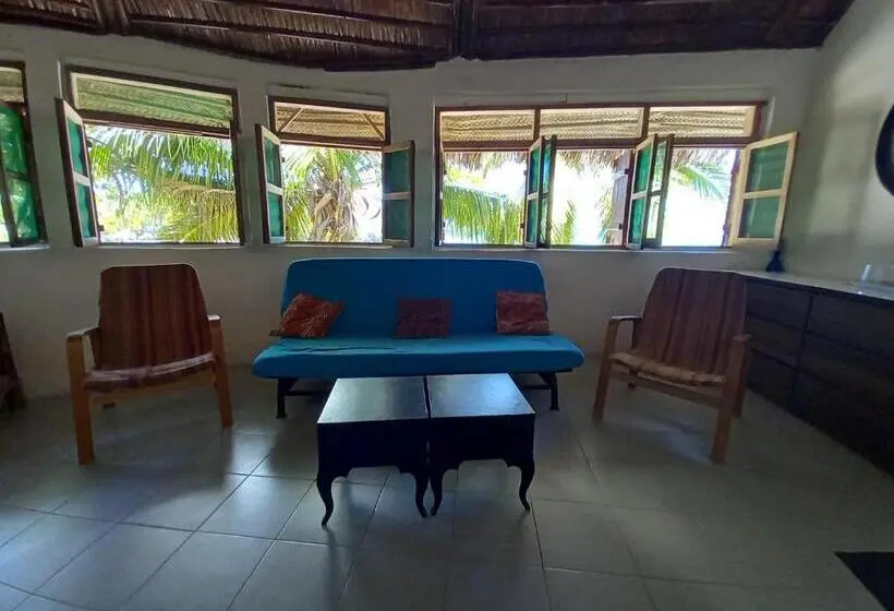 اتاق لوکس با چشم‌انداز دریا, Moheli Laka Lodge